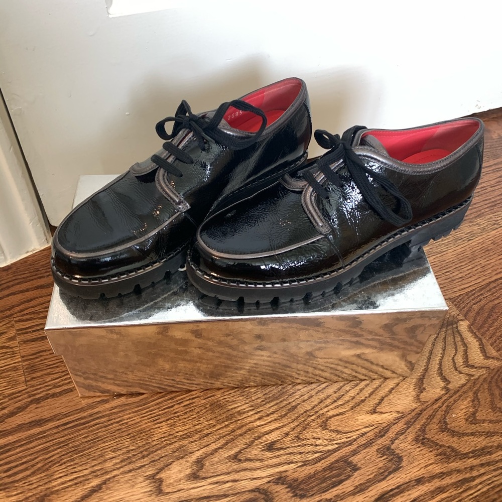 Women’s Black Shoes